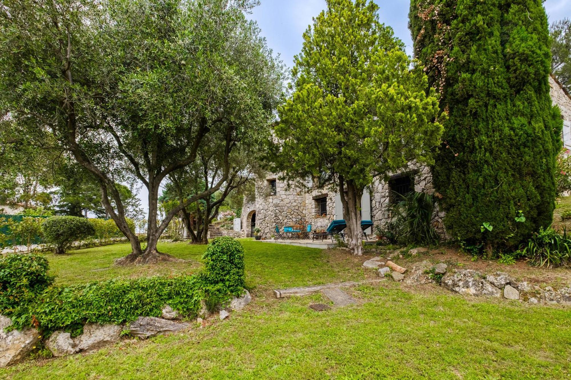 Cypres Bleu Villa *
